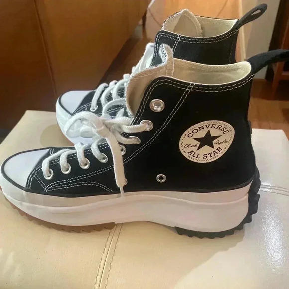 Converse Run Star high-tops Woman’s Size 8.5 and Mens Size 7 - Picture 2 of 9